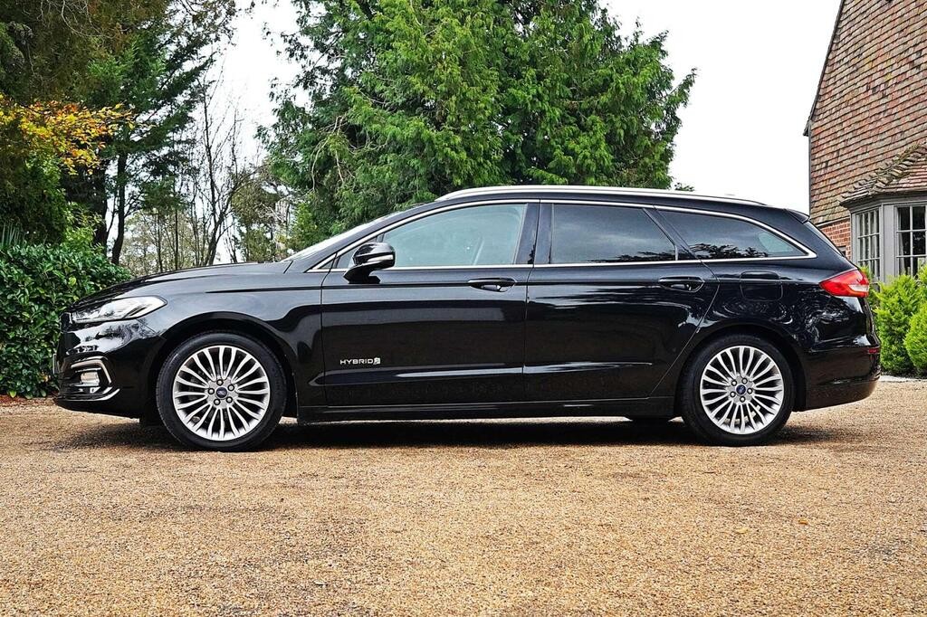 Ford Mondeo 2.0 TiVCT Titanium Edition CVT Euro 6 (s/s) 5dr